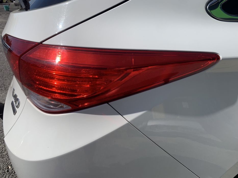 Hyundai i40 kombi lampa prawa tylna prawy tył w błotnik EUROPA
