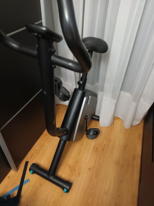 Bicileta estatica436503293367439360