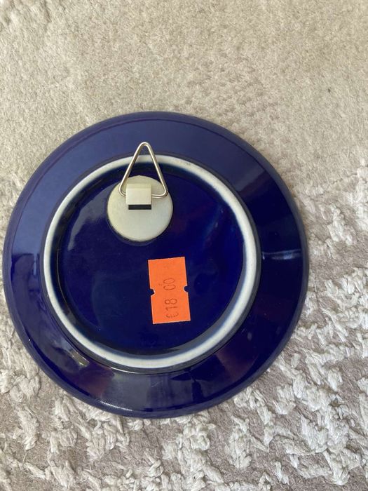 Продам декоративную тарелочку