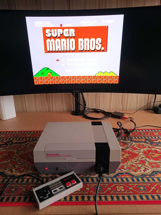 Konsola Nintendo Entertainment System NES + kontroler