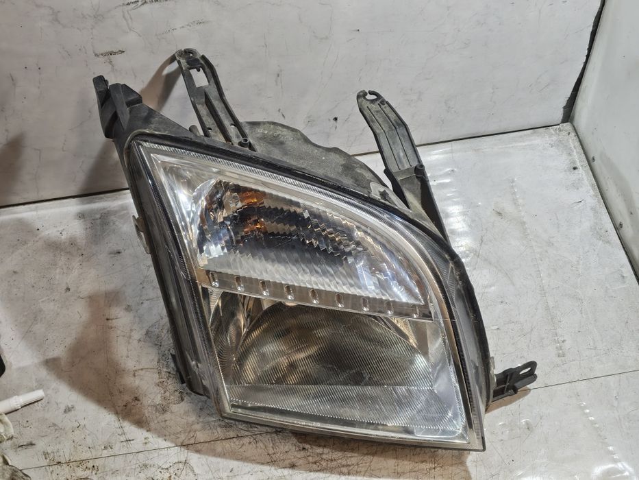 Stan BDB Lampa Prawa prawy przód Ford fusion Depo