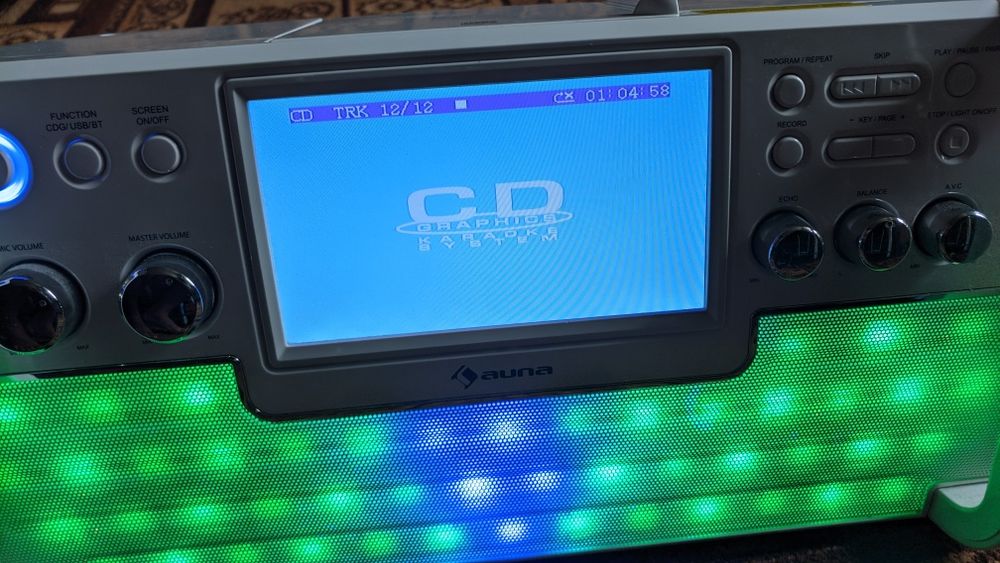 Продам немецкую стереосистему с bluetooth AunaDiscoFever(CD+G Karaoke)