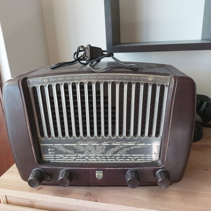 Rádios antigos Philips Paranhos • OLX Portugal