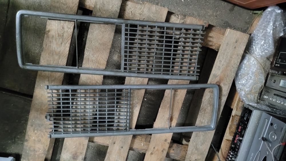 Atrapa, grill Lada 2106