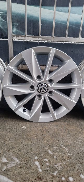 Диски оригінальні VW R15 5×112 Golf Jetta Caddy T4 Skoda Octavia: 2 450 ...