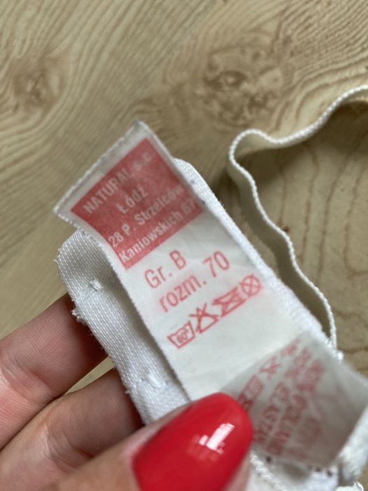 Koronkowy biustonosz ecru 70B stanik