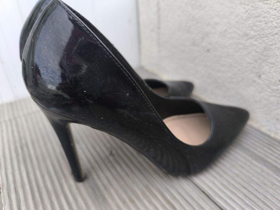 Sapatos de verniz da Maria paz