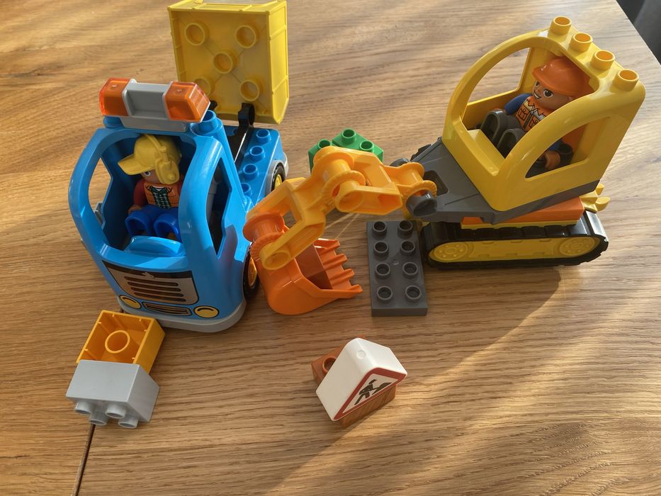 Lego Duplo - Ciężarówka i koparka gąsienicowa - 10812