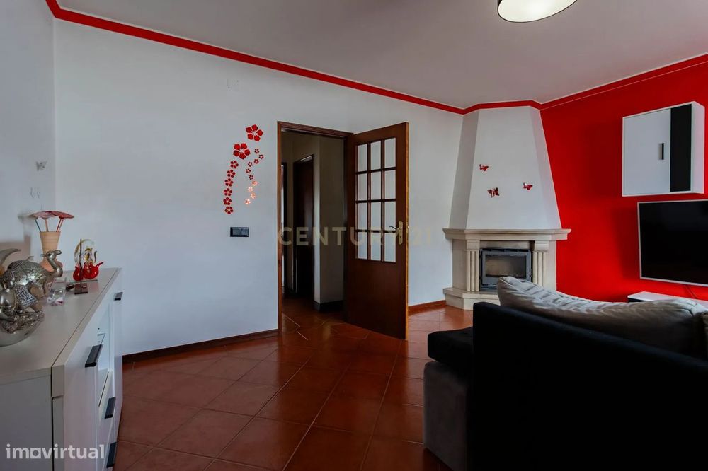 Moradia T2 com Garagem Privativa - Maiorga, Alcobaça