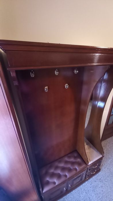 Bengaleiro 2 Portas e 2 Gavetas Com Espelho E Tampo Mármore