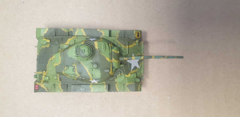 M 24  (1:72 wykonany)