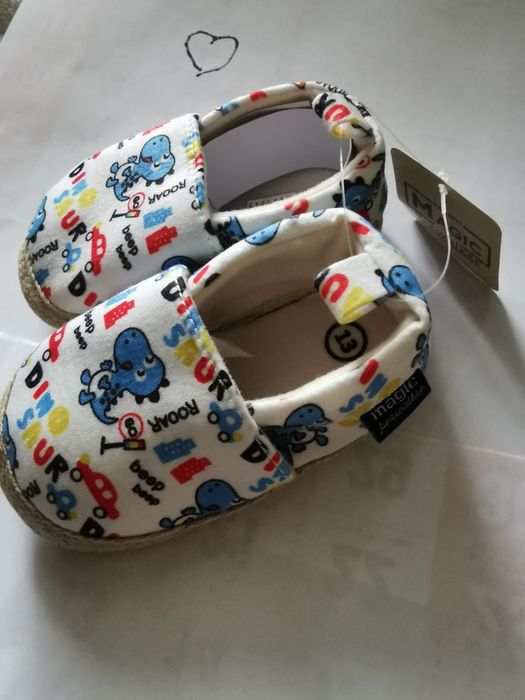 Pantofle dziecięce nowe, kapcie miękkie rozmiar 21