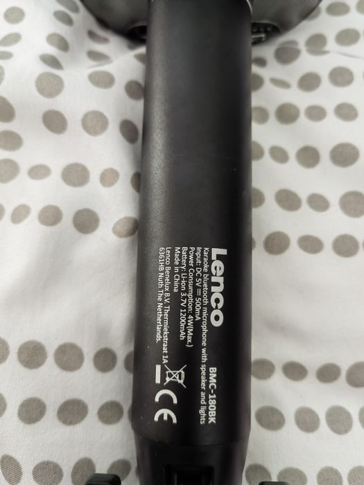 Microfone com coluna