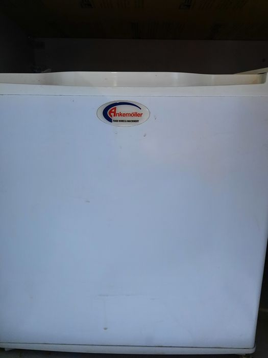 Мини холодильник барный jusk cтеллаж