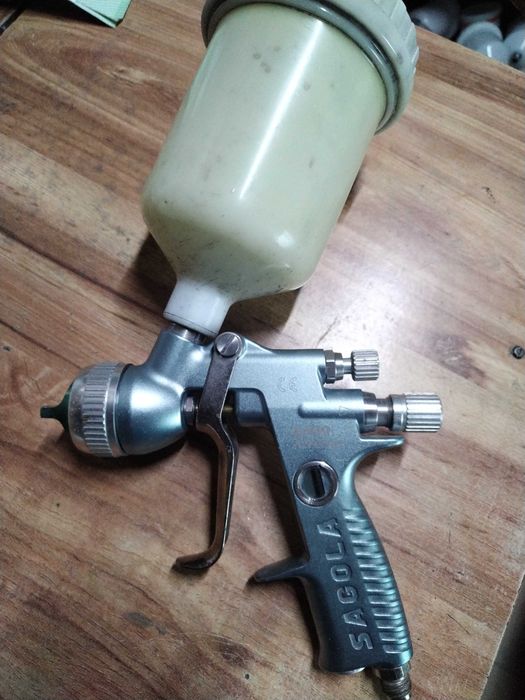 Pistolas de pintura Sagola 4100, 4400 e 4500
