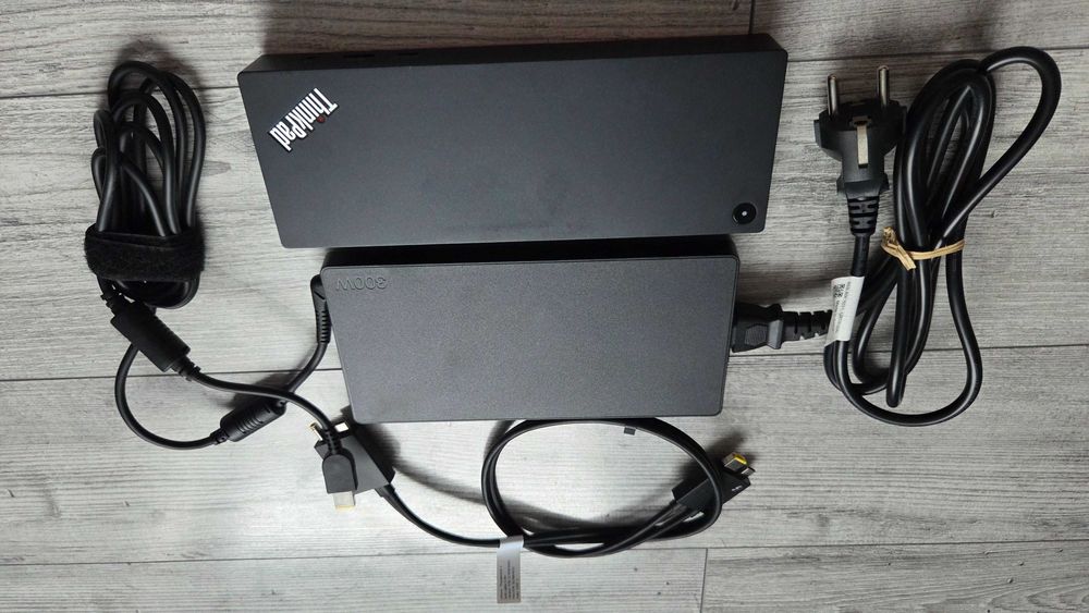 Stacja dokująca Thinkpad Thunderbolt 4.0 dla Lenovo Thinkpad kompletna!