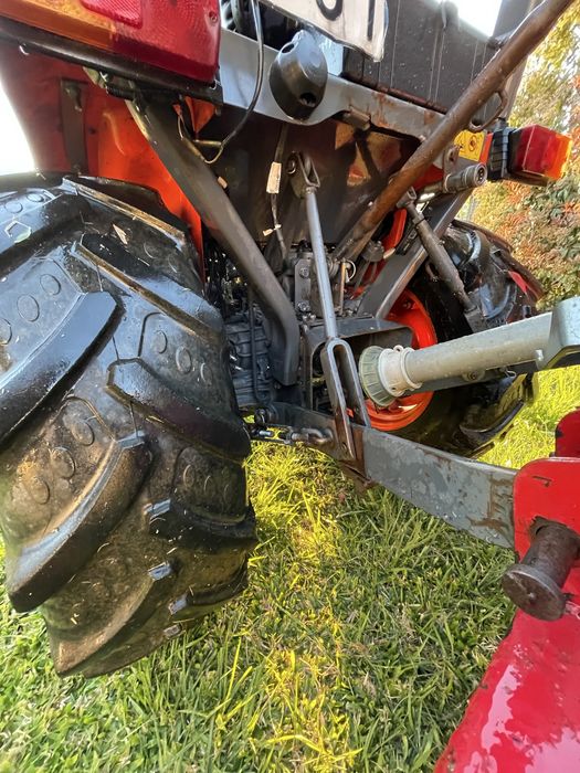 Trator Kubota B2650