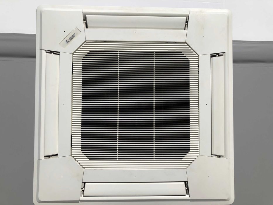 Кондиціонер інверторний касетний Mitsubishi Electric до 70 м²