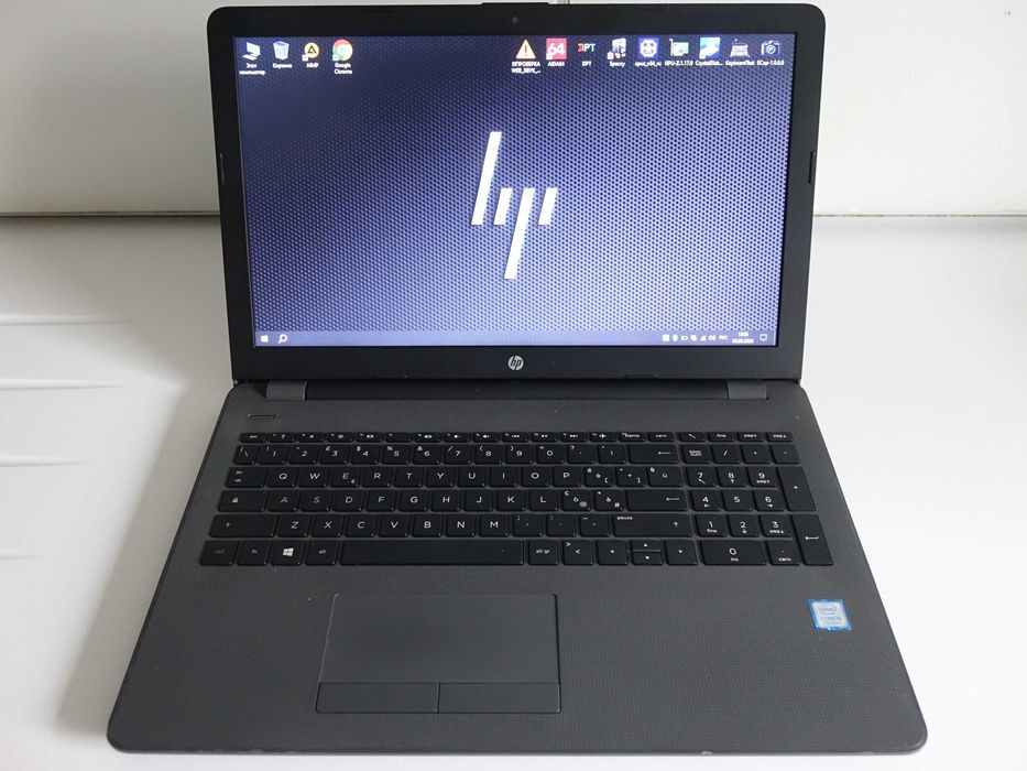 Ноутбук HP 250 G6 15.6 i5-7200U 8GB 256GB ssd Intel HD 620 АКБ 100% Win10 Обслужен