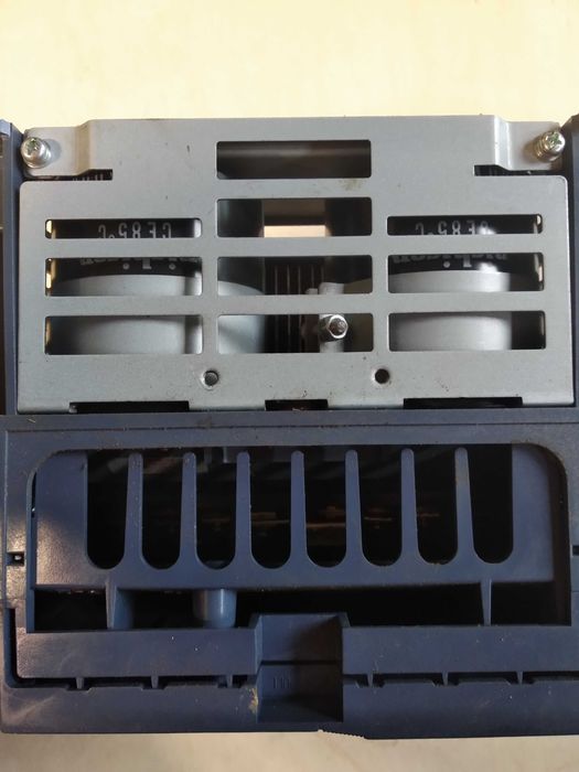 FRN7.5E1S-4E Преобразователь частоты FRENIC-Multi серии E1S, 380~480В.