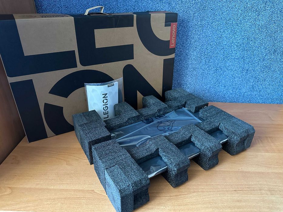 Продається ноутбук Lenovo Legion 5 Pro (RTX 4070 + Ryzen 7 7745HX)