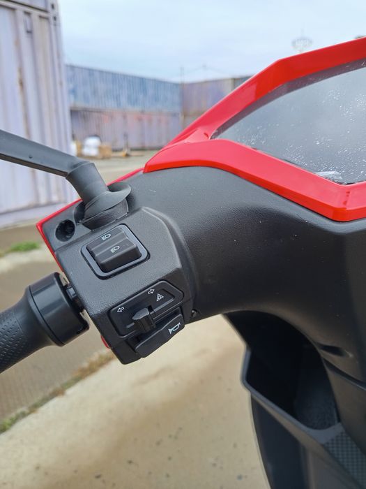 Електроскутер Ares 2500Вт, шолом у подарунок