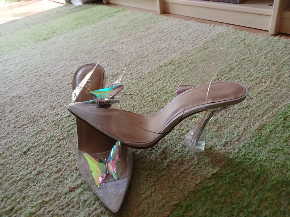 Sandalias com borboleta