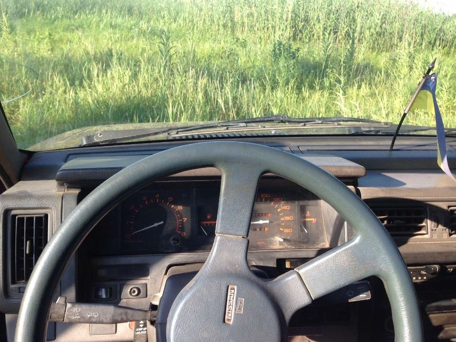 Nissan Terrano 1988 2,4