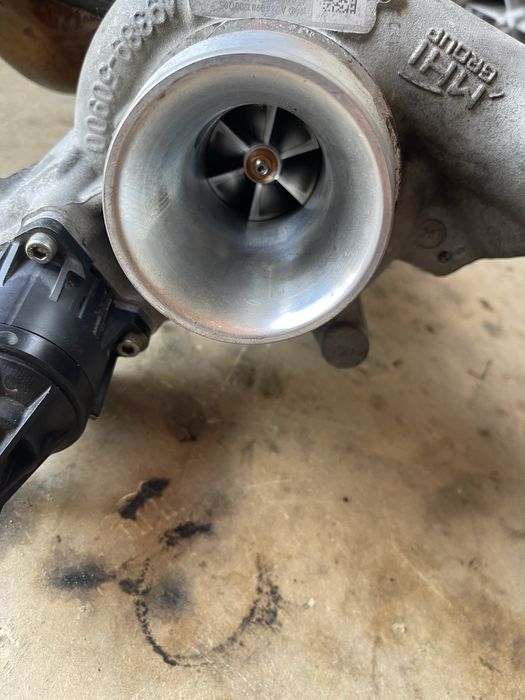 Турбіна в зборі з колектором Mercedes GLC 2020