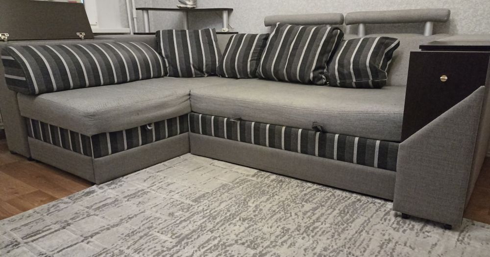 Угловой диван Daniro