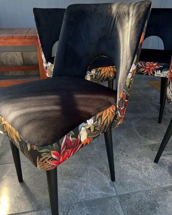 Krzesła Muszelka po renowacji 4 sztuki PRL