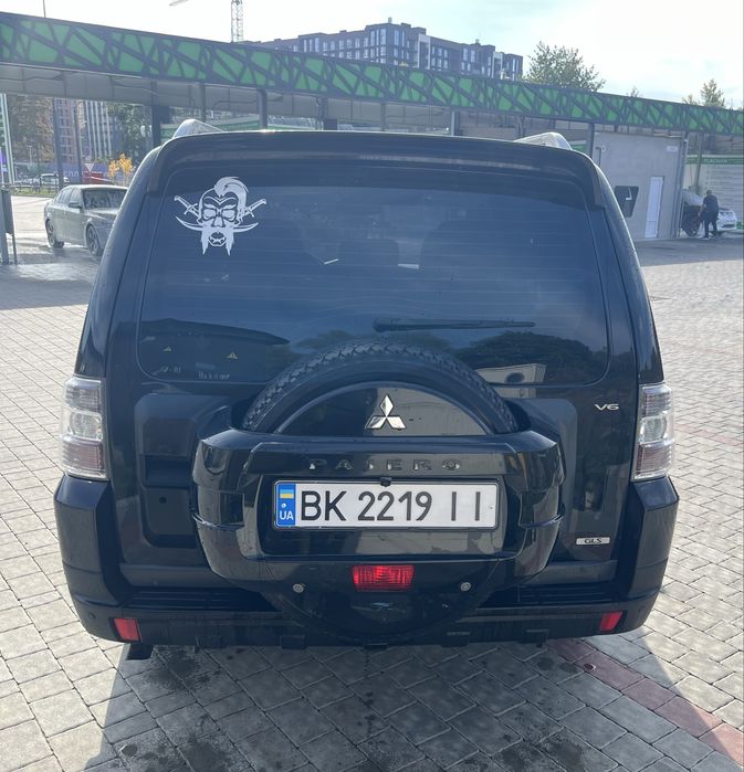 Mitsubishi Pajero Wagon 4