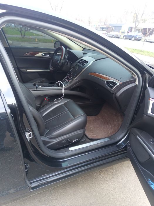 Продам Lincoln mkz