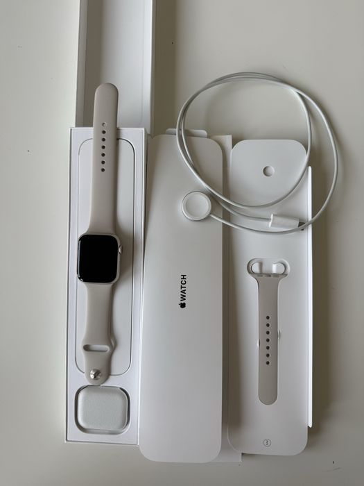Apple Watch 8 geneacji 45 mm