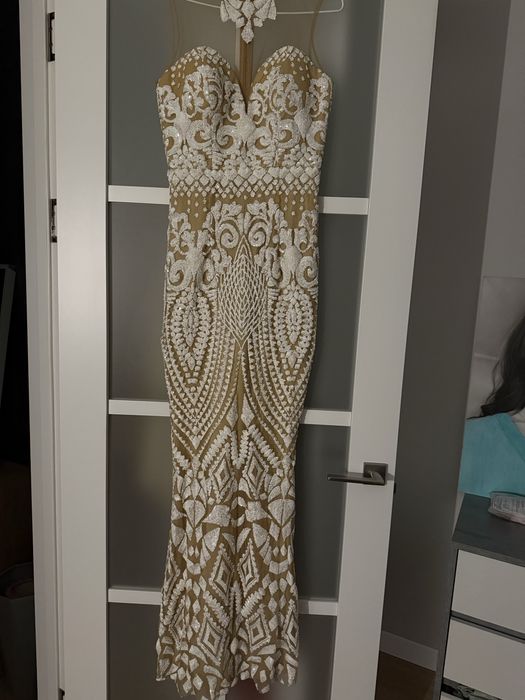 Вечірня сукня від Invito (haute couture)