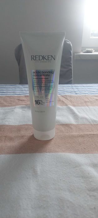 Maska do włosów Redken Acidic Bonding Concentrate 5 - Min Liquid Mask 250 ml