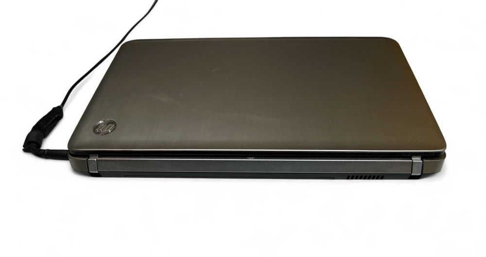 Sprzedam używany laptop HP Pavilion dv6-6030ew/4GB/
i7 2gen 2630QM/AMD