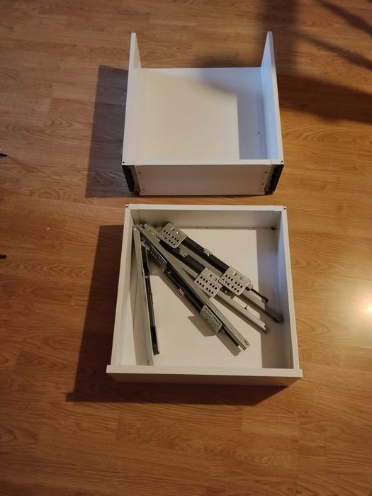 Szuflada blum do zabudowy