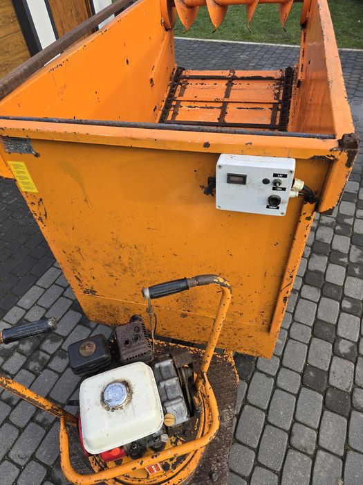 Mini paszowoz samojezdny