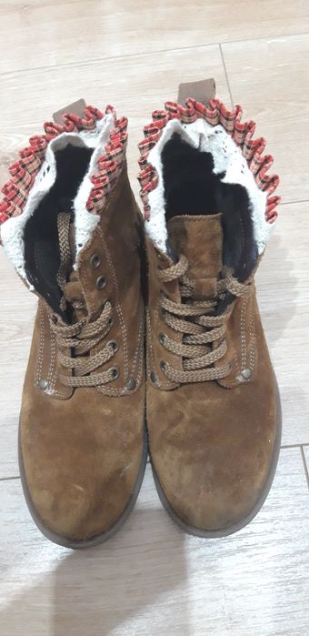 Botas pele tam.34