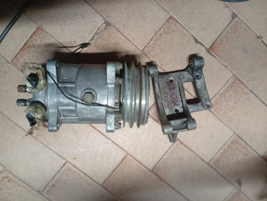 BMW E30 todo tipo de material