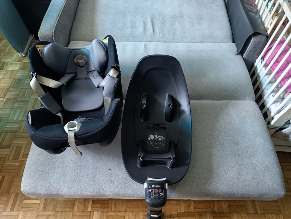 Zestaw fotelików+baza dla dziecka Cybex