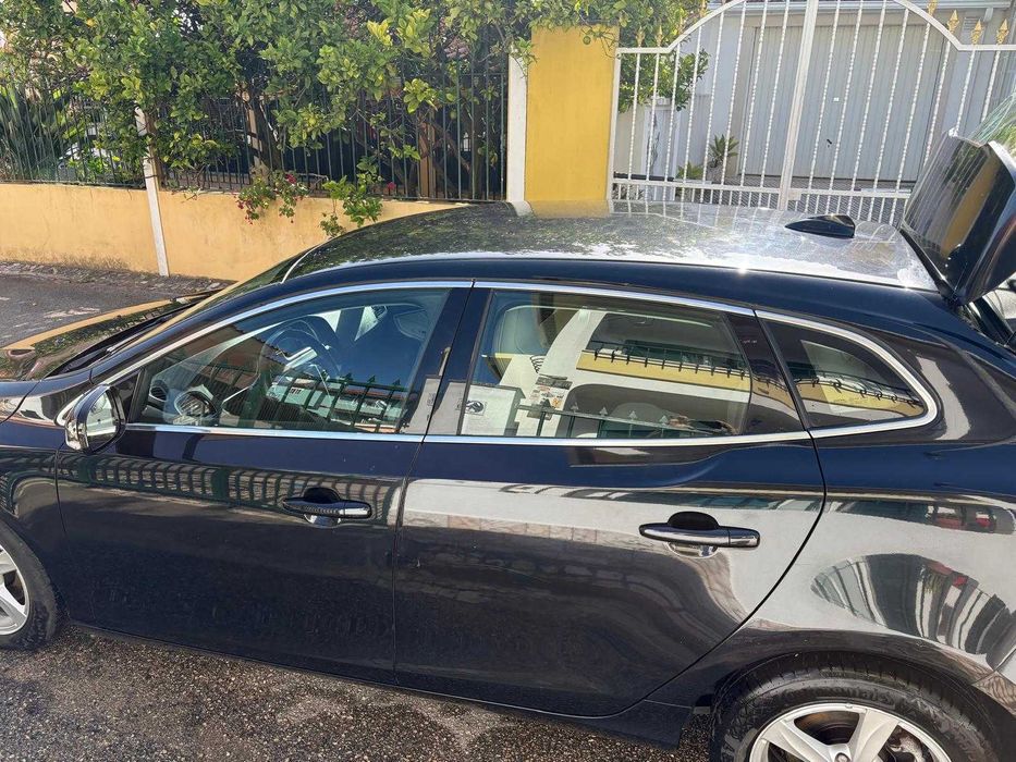 Volvo V40 1.6 Diesel  (optimo estado)