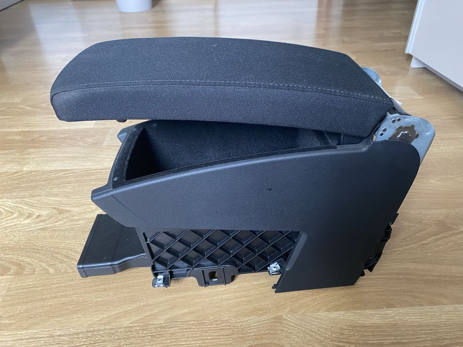VW Passat B6, B7, CC 3C0864207P Бардачок 3C1857097BC 3C1857200H 3C1857921M
