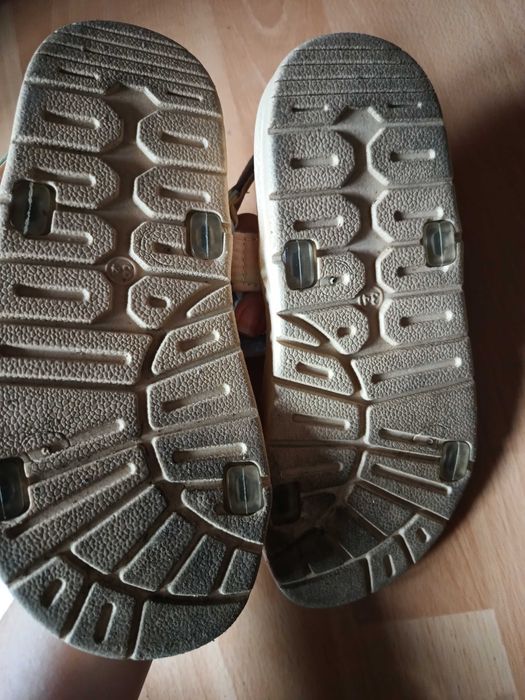 Sandały sandałki 34
