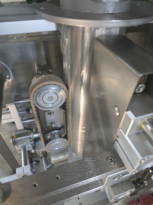 Automatyczna pionowa maszyna pakująca | Automat pakujący Bób