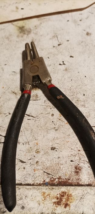 Kleszcze do pierścieni segera YATO zewnetrzne