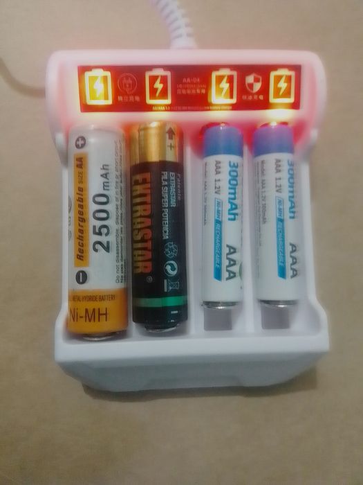 Carregador de pilhas USB