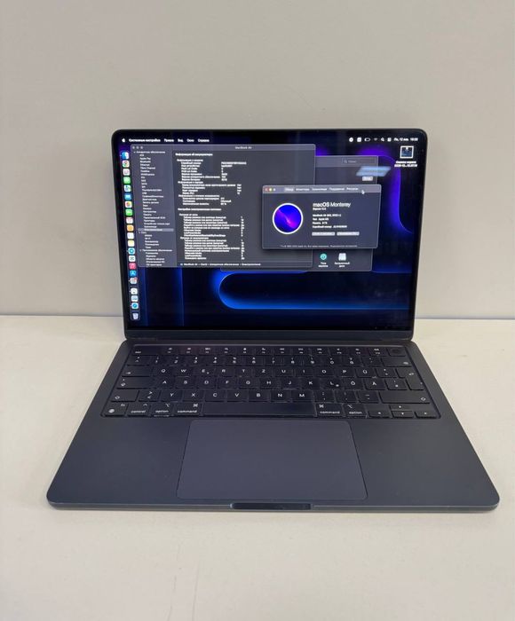 MacBook Air 13 2022 M2 8/256gb