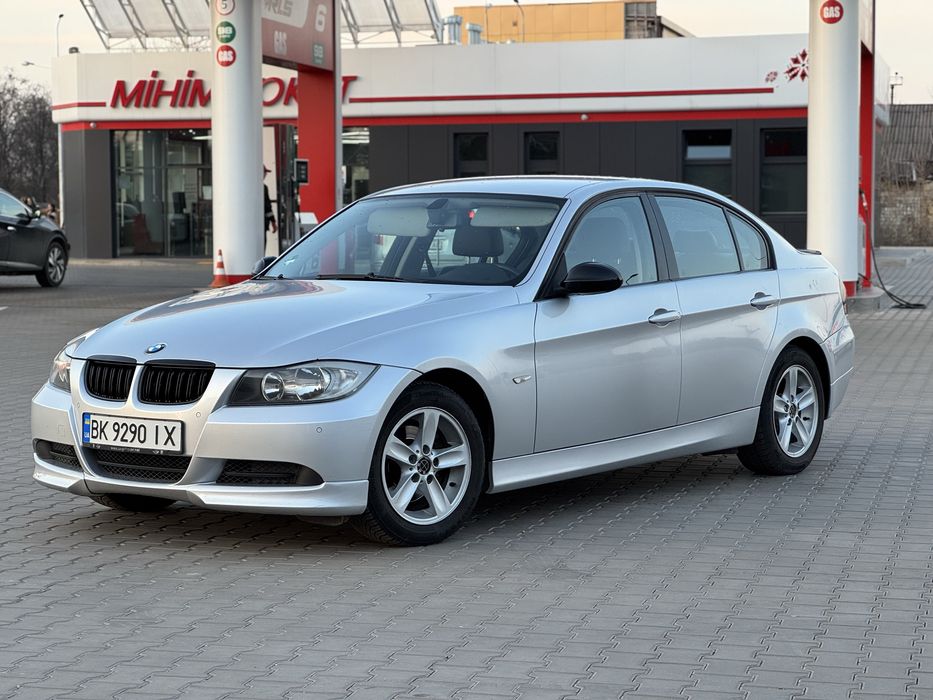 BMW 320i розгляну на обмін